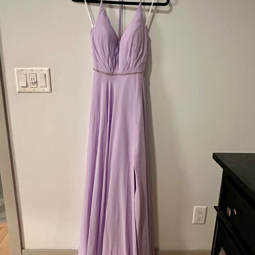 Lulu’s floor length cross-cross back evening gown